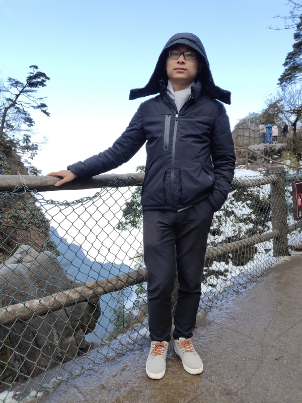 记录的地平线的第一张照片--四川交友中心