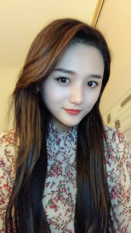 淡然一笑的第一张照片--四川交友中心